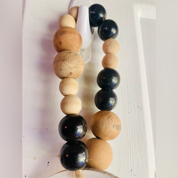 *Honey Bee Bead Hanger Sign - Picture 4 of 13